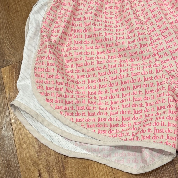 Nike “Just Do It” Women’s Tempo Running Shorts (Size: Medium)(EUC) - Picture 3 of 15
